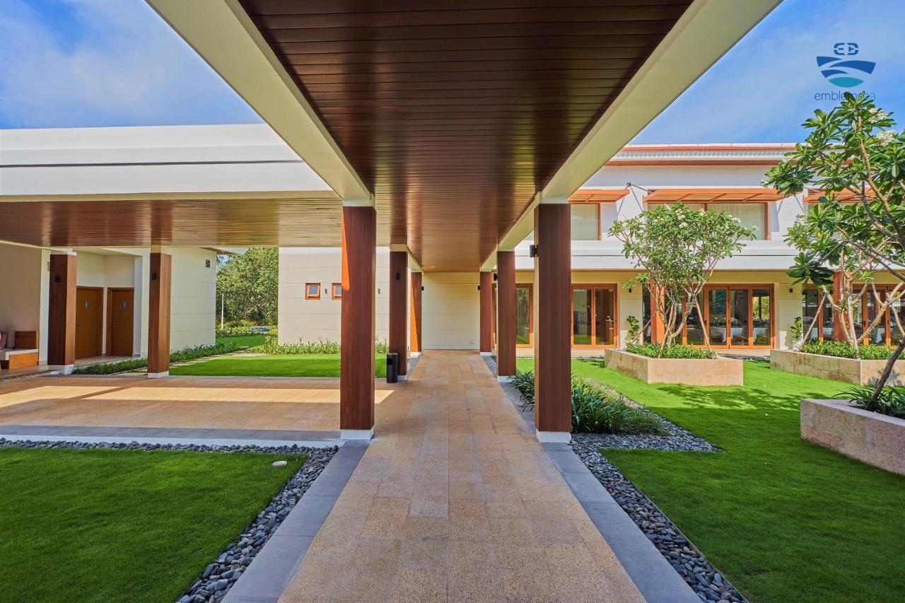 Emblem Sea 3 Bedroom Villas Da Nang Exterior foto