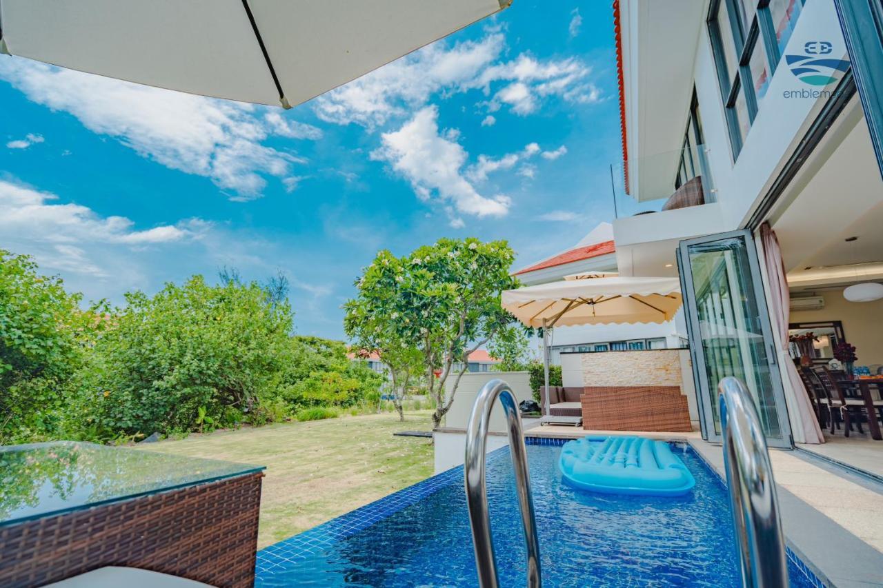 Emblem Sea 3 Bedroom Villas Da Nang Exterior foto